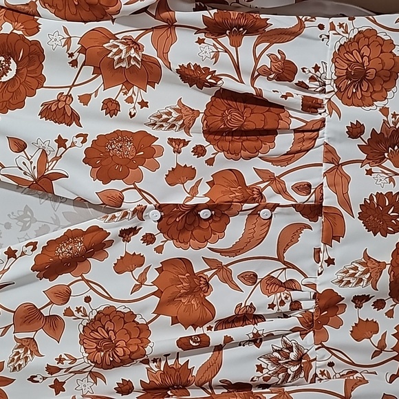 🍂Fall Dress 🍂 - Picture 4 of 12